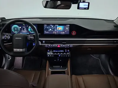 Hyundai Grandeur 2023, 48100 км, за 26000000 KRW