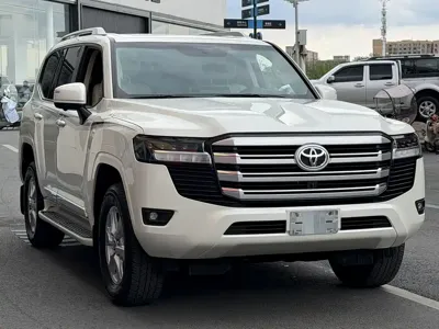 Toyota Land Cruiser · 2024 год