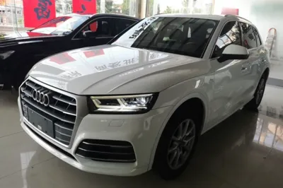 Audi Q5L · 2018 год