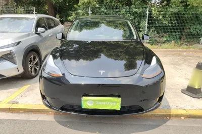 Tesla Model Y 2022, 70200 км, за 178715.13 CNY