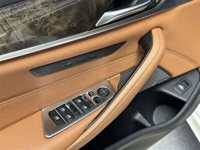 BMW 5 Series 2018, 73000 км, за 153800 CNY - фото 10