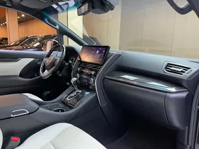 Lexus LM 2020, 157000 км, за 638000 CNY - фото 6