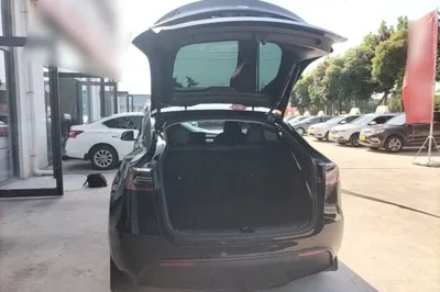 Tesla Model Y 2023, 51700 км, за 194271.12 CNY - фото 22