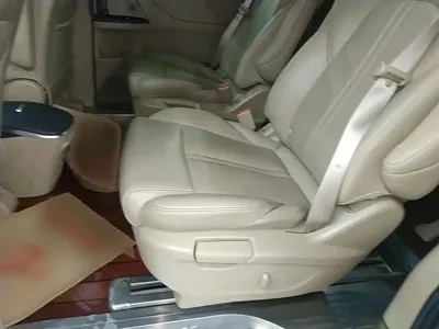 Buick GL8 2018, 104200 км, за 104300 CNY - фото 17