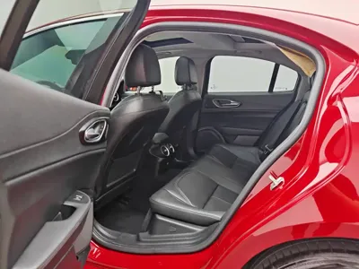 Alfa Romeo Giulia 2019, 63000 км, за 109800 CNY - фото 17