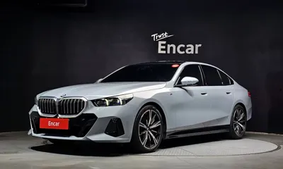 BMW 5-Series · 2024 год