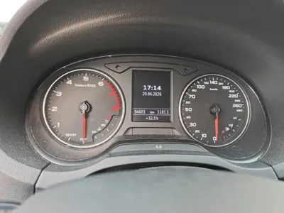 Audi A3 2015, 94600 км, за 38800 CNY - фото 12