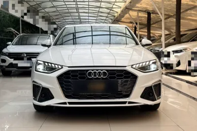 Audi A4L 2020, 46400 км, за 147638.3 CNY