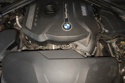 BMW 3 Series 2018, 76500 км, за 95389.1 CNY - фото 17