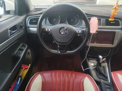 Volkswagen Lavida 2017, 55100 км, за 42653.94 CNY - фото 11