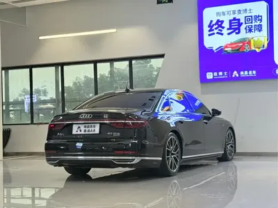 Audi A8 2022, 110000 км, за 598800 CNY - фото 17