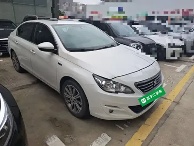 Peugeot 408 2016, 73200 км, за 20200 CNY