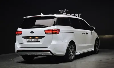 Kia Canival 2016, 96263 км, за 12500000 KRW - фото 2