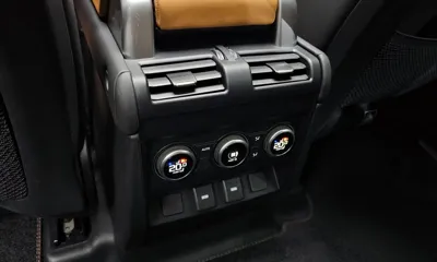 Land Rover Defender 2023, 68737 км, за 77990000 KRW - фото 32