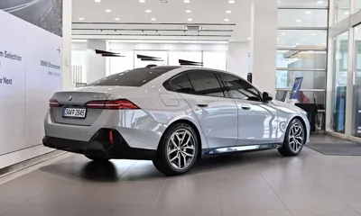 BMW 5-Series 2025, 8475 км, за 61000000 KRW