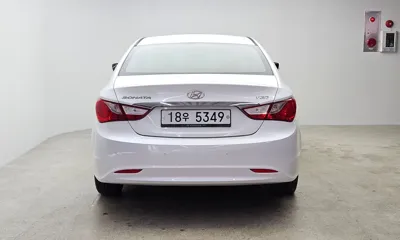 Hyundai Sonata 2012, 127229 км, за 3400000 KRW