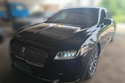 Lincoln Continental · 2017 год