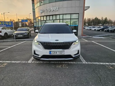 Kia Canival · 2021 год
