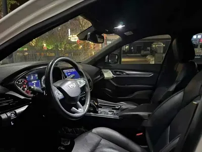 Cadillac CT5 2021, 60000 км, за 108000 CNY