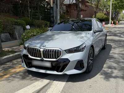 BMW 5-Series · 2026 год
