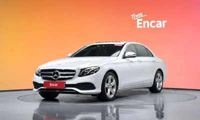 Mercedes-Benz E-Class · 2017 год