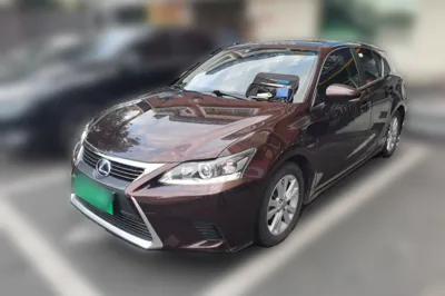 Lexus CT · 2014 год
