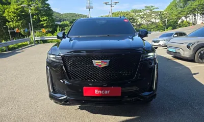 Cadillac Escalade 2023, 5188 км, за 125000000 KRW - фото 3