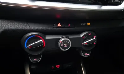 Kia Stonic 2018, 117189 км, за 9990000 KRW - фото 16