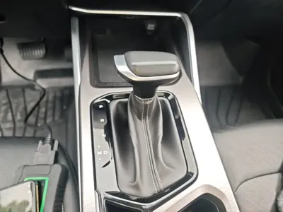 Geely Emgrand 2022, 84500 км, за 42800 CNY - фото 14