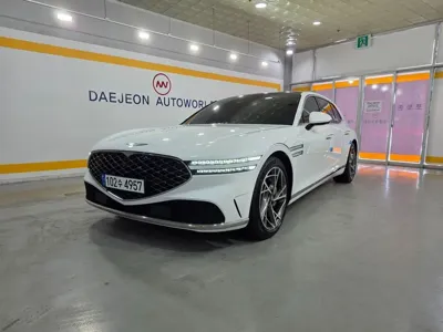 Genesis G90 · 2023 год