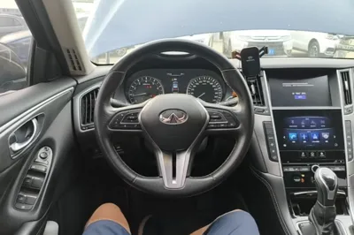 Infiniti Q50L 2018, 122900 км, за 81000.43 CNY - фото 19