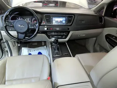 Kia Canival 2015, 176134 км, за 6600000 KRW - фото 10