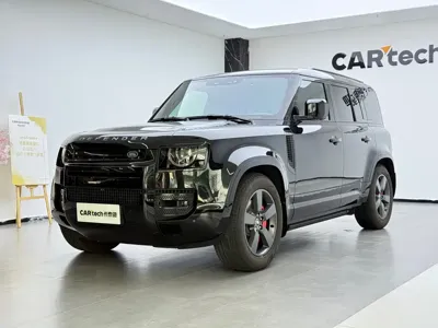 Land Rover Defender · 2026 год