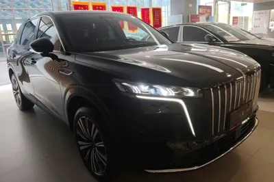 Hongqi HS6 PHEV 2026, 2600 км, за 181247.46 CNY