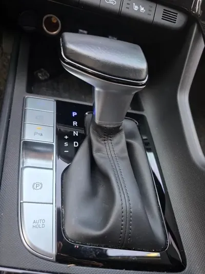 Hyundai Avante 2022, 34420 км, за 19000000 KRW - фото 9