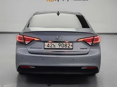 Hyundai Sonata 2015, 137056 км, за 7500000 KRW
