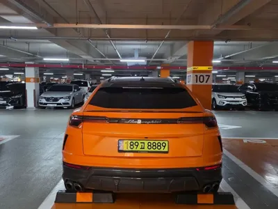 Lamborghini Urus 2022, 23500 км, за 291540000 KRW