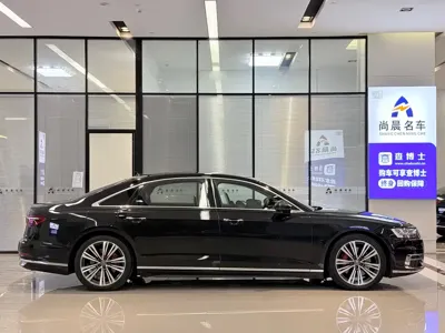Audi A8 2018, 100000 км, за 298800 CNY - фото 17