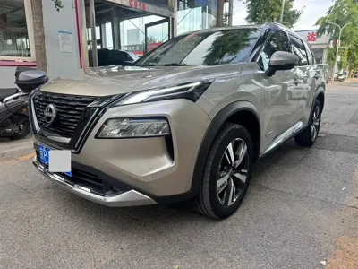 Nissan X-Trail 2023, 38000 км, за 128000 CNY