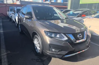 Nissan X-Trail 2021, 70000 км, за 89658.42 CNY