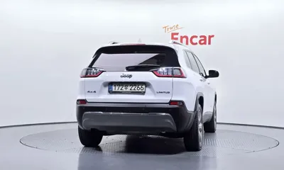 Jeep Cherokee 2021, 109143 км, за 14500000 KRW
