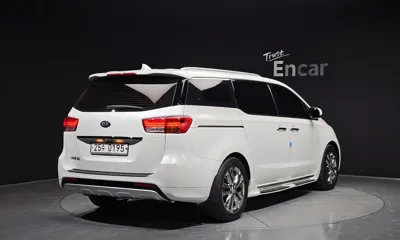 Kia Canival 2016, 105130 км, за 12900000 KRW