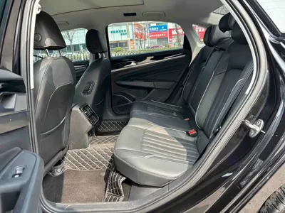 Volkswagen Passat 2021, 55000 км, за 105800 CNY - фото 6
