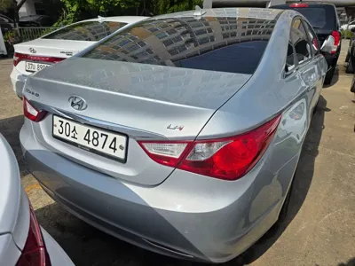 Hyundai Sonata 2013, 198950 км, за 3200000 KRW