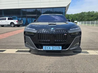 BMW i7 · 2026 год