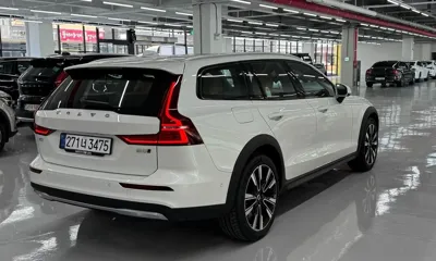 Volvo V60 2025, 1400 км, за 51000000 KRW