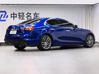 Maserati Ghibli 2024, 32000 км, за 418000 CNY