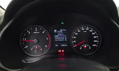 Kia Stonic 2018, 138643 км, за 7500000 KRW - фото 8
