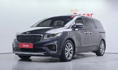 Kia Canival · 2020 год