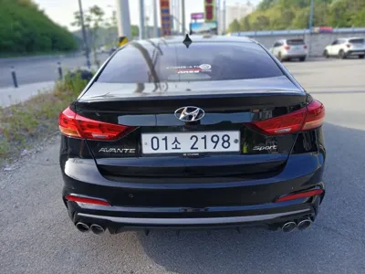 Hyundai Avante 2017, 67000 км, за 8300000 KRW
